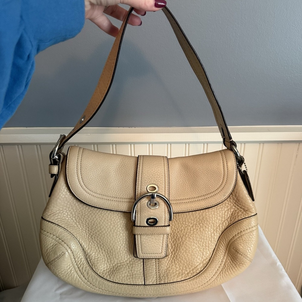 Coach Soho Y2K Medium Beige Cream Pebbled Leather Shoulder Bag Purse F10910